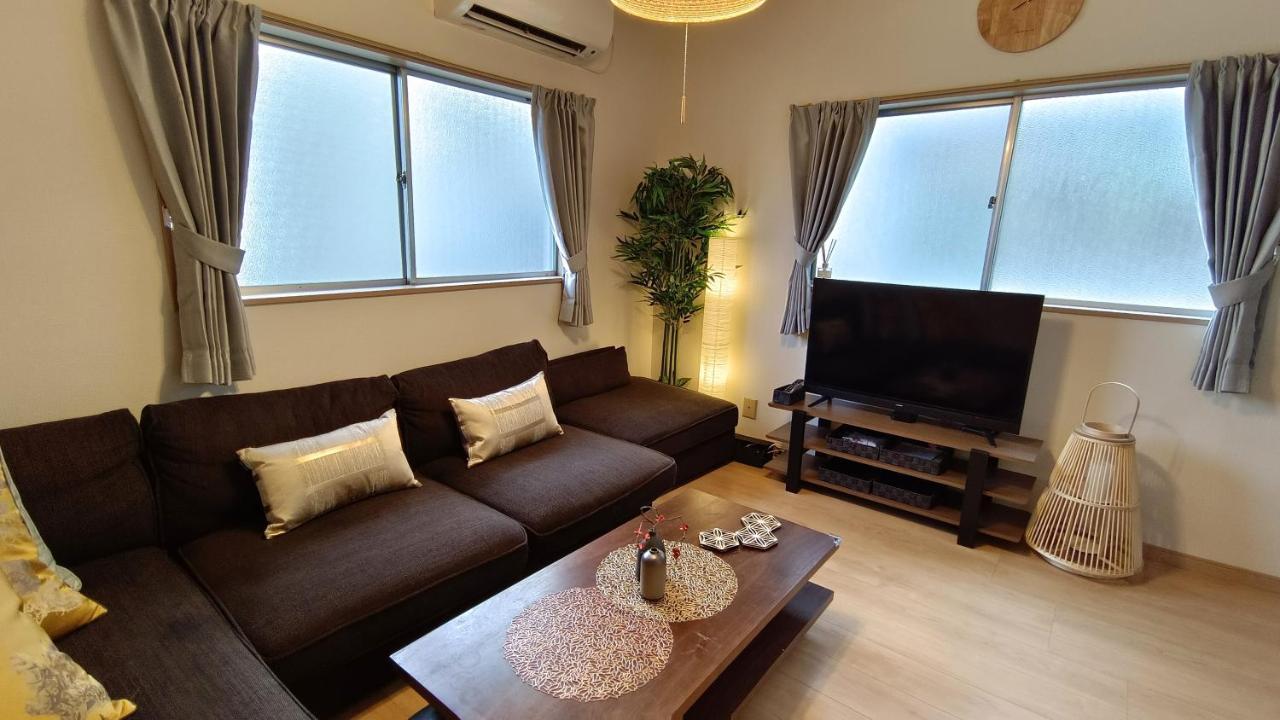 Tsukiyume Kan - House With Parking, 10Mins To Usj, Tennoji, Namba Oszaka Kültér fotó